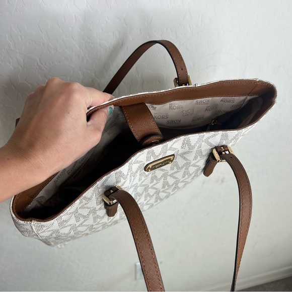 Michael Kors Jet Set Travel Large Tote Signature Logo Vanilla - Picture 10 of 10